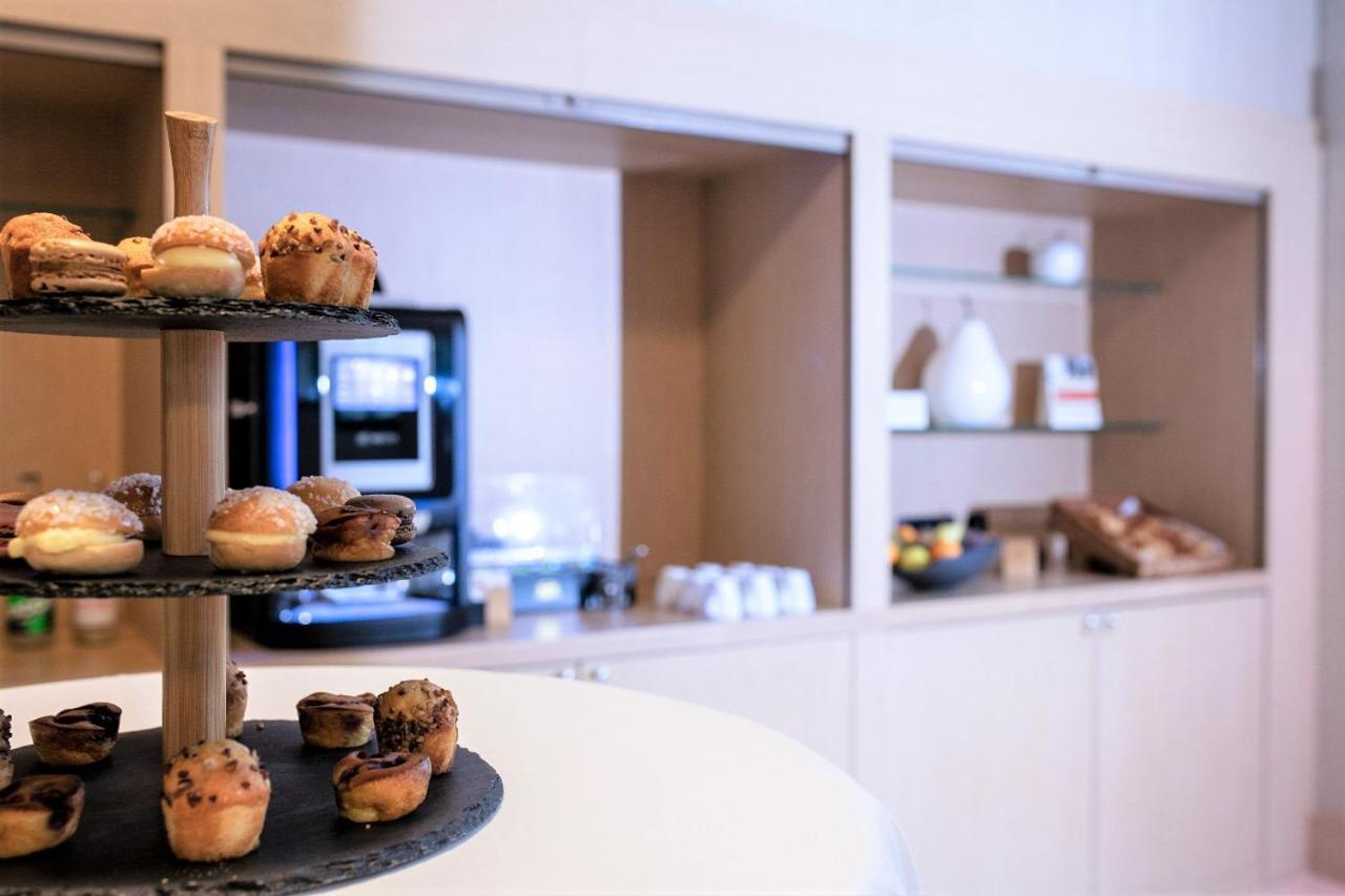 Radisson Blu Hotel, 4*